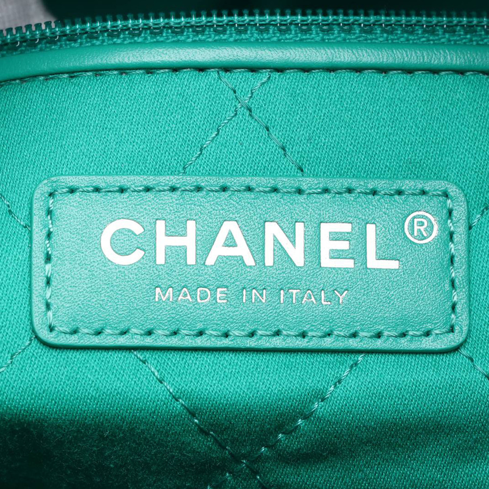 Pre-Loved Chanel Medium Quilted Shiny Calfskin 22 Handbag - Picture 6 of 10